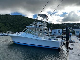39' Luhrs 2008 Yacht For Sale